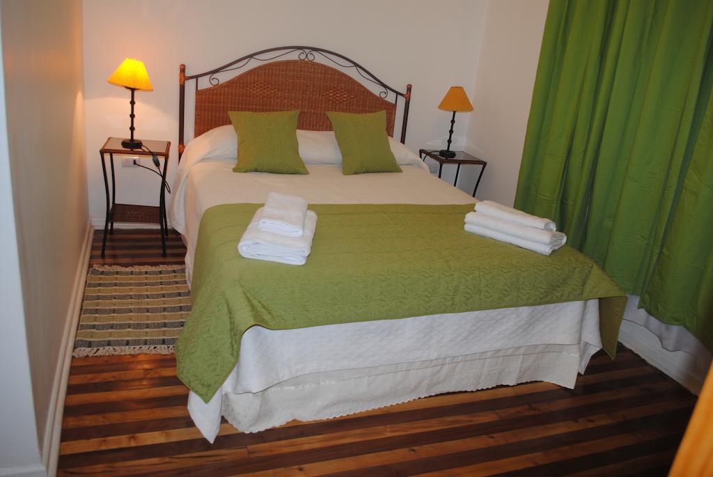 Hostal Petit Verdot Santa Cruz Bilik gambar